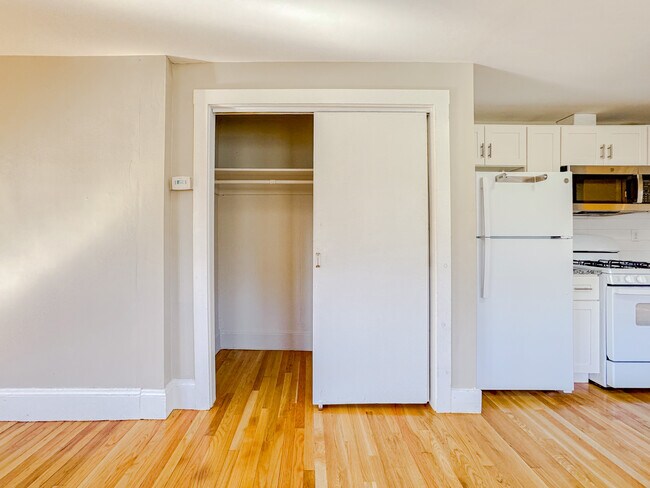 Foto del edificio - 19 Town Hill St