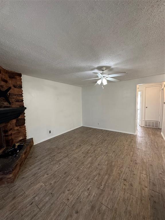 Foto del edificio - 501 Hardin Ct