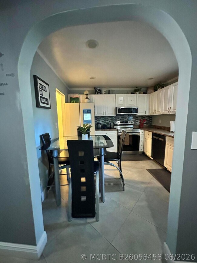 Building Photo - 12737 Westhampton Cir
