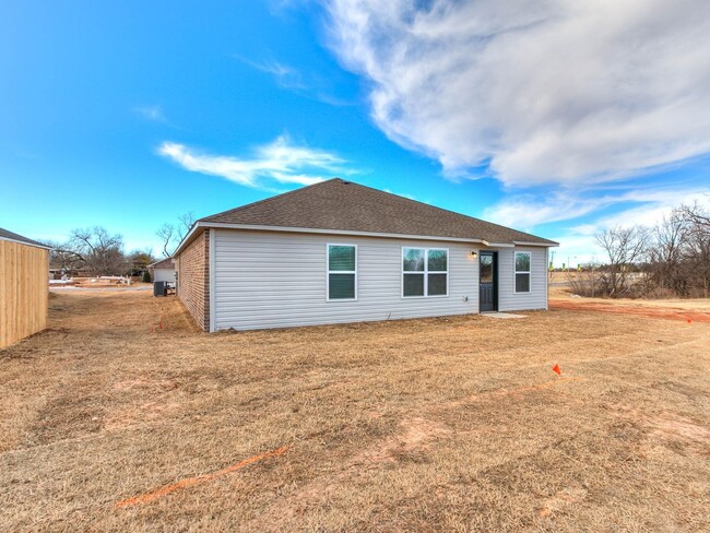 Building Photo - Newer Construction in The Crossings at The...