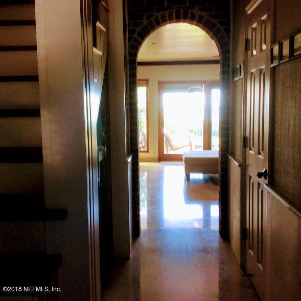 Building Photo - 2233 Seminole Rd