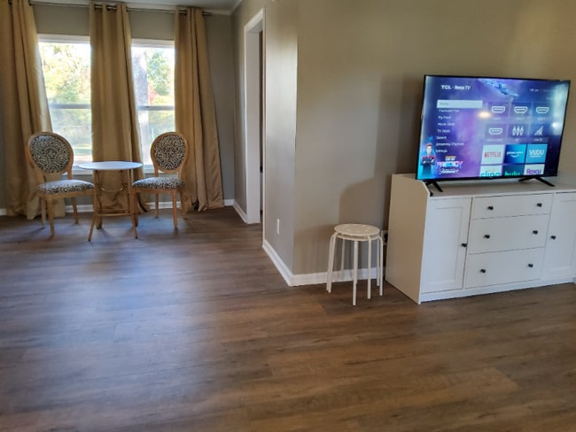 Building Photo - 308 Taylor St