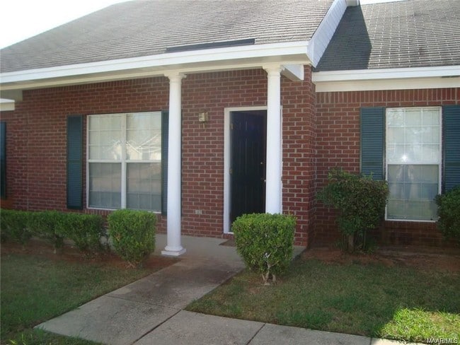 Building Photo - 6512 Meadow Lark Dr