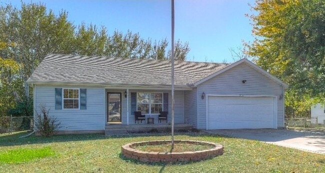 210 Azalea St