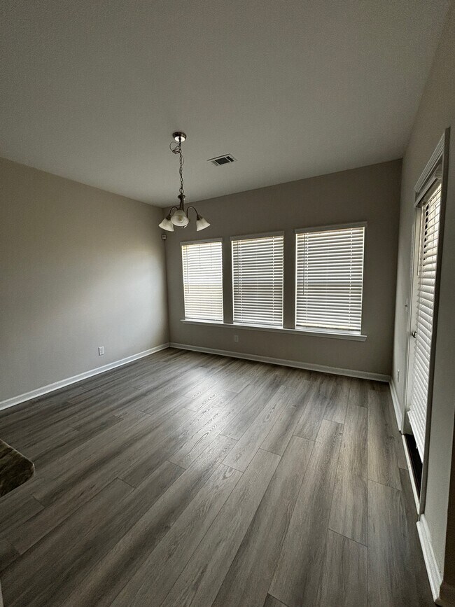 Foto del edificio - 289 Deerfield Dr NE