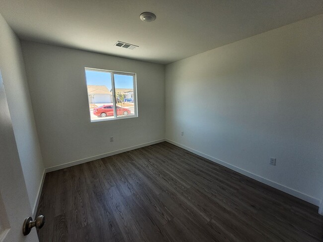 Foto del edificio - 7319 Millers Pt Ln