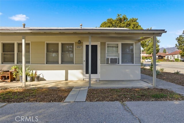 Foto del edificio - 5707 Baldwin Ave