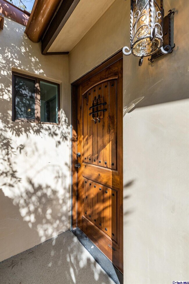 Foto del edificio - 1603 Hill Dr