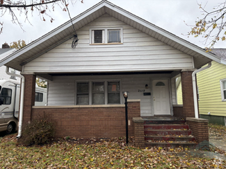 Building Photo - 2119 W Barker Ave