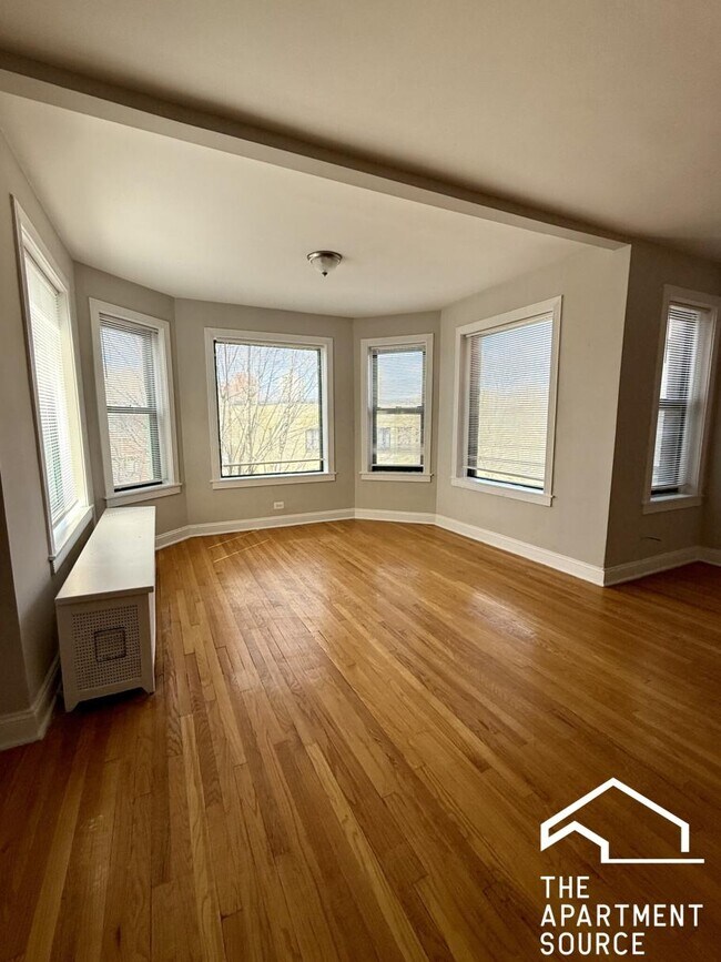 Foto del edificio - 2211 E 69th St
