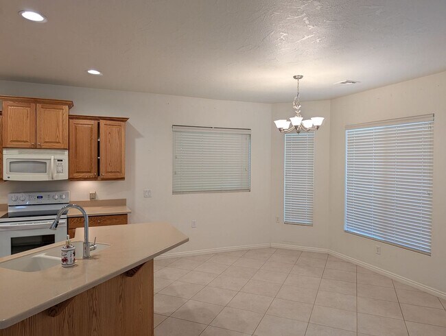 Foto del edificio - Gorgeous 3 Bedroom Home in SunRiver 55+ Community!