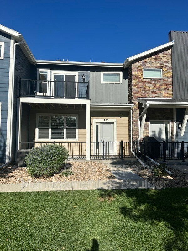 Foto principal - 733 Grandview Meadows Dr
