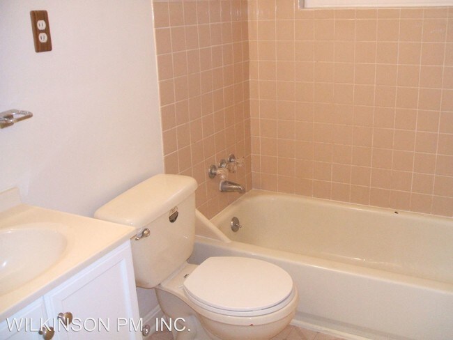 Building Photo - 2 br, 1 bath House - 103 S. GORDON ST