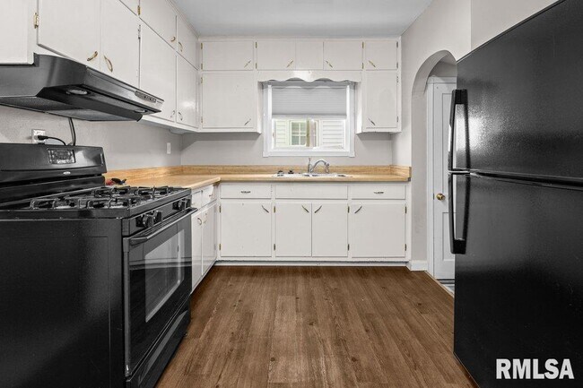 Foto del edificio - 1916 33rd St