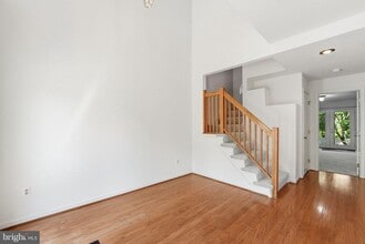 Building Photo - 2709 Baronhurst Dr