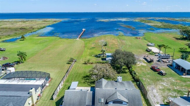 Foto del edificio - 265 E Lake St