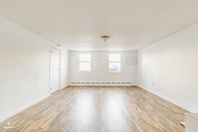 Building Photo - 257 Manhattan Ave
