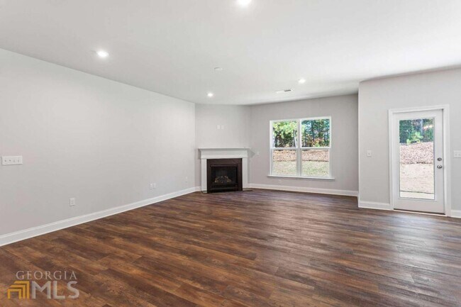Foto del edificio - 425 Greyfield Dr