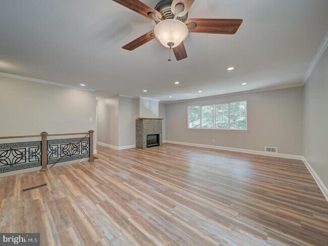 Foto del edificio - 8606 London Ct