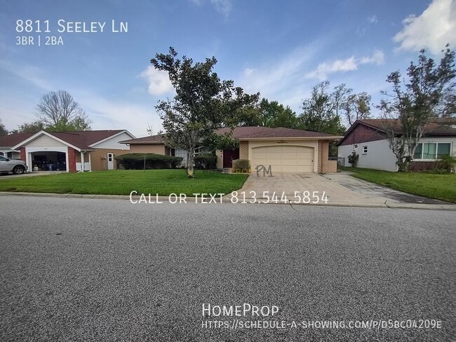 Foto del edificio - 8811 Seeley Ln