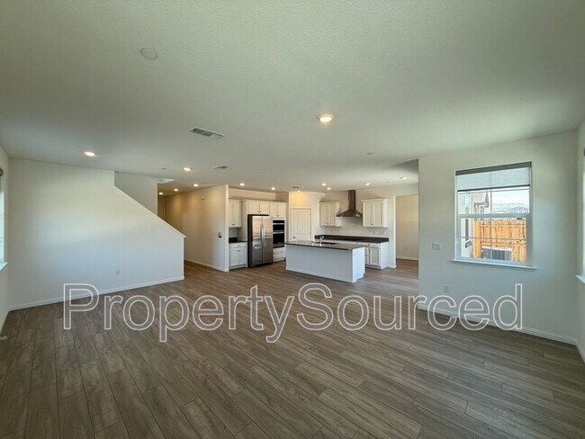 Foto del edificio - 1567 Halo Ave