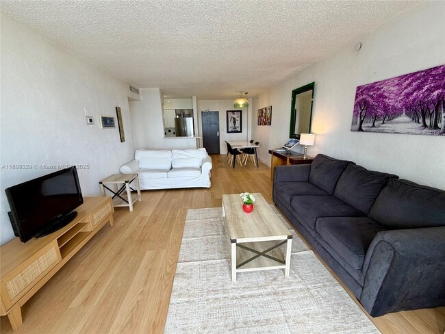 Foto del edificio - 1500 Bay Rd