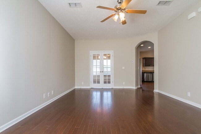 Foto del edificio - 3338 Cotswold Ln