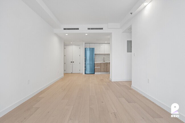 Building Photo - 148-37 88th Ave