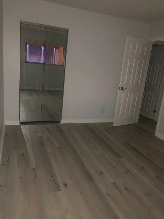 Foto del edificio - 2825 NW 22nd Ave
