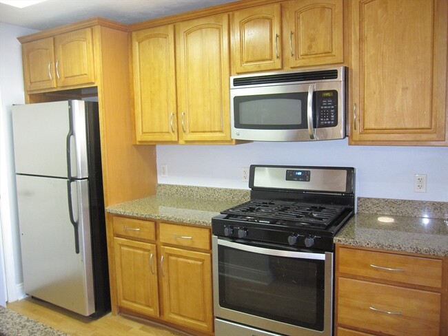 545 Page St Unit 203, Stoughton, MA 02072 - Condo for Rent in Stoughton ...