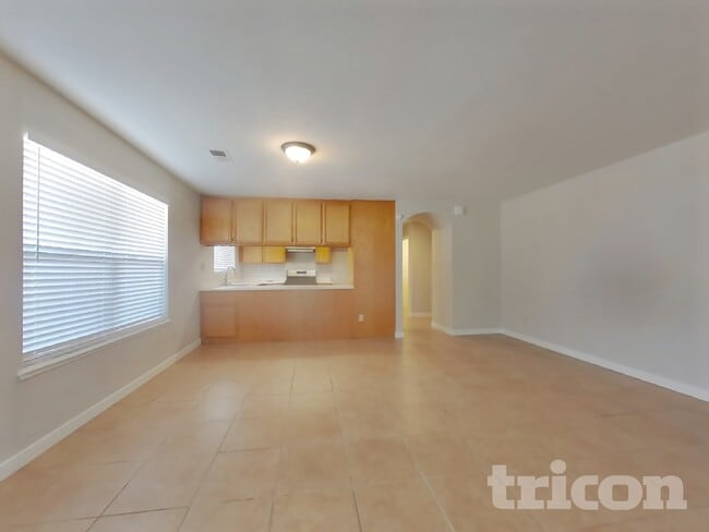 Building Photo - 5885 Wilkinson St