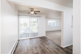 Webster Manor Apartment Homes photo'