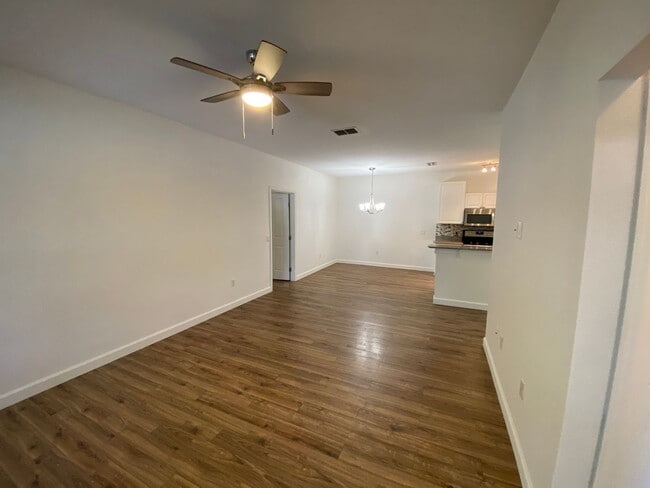 Building Photo - 2 Bedroom 2 Bath Condo in Southern Dunes