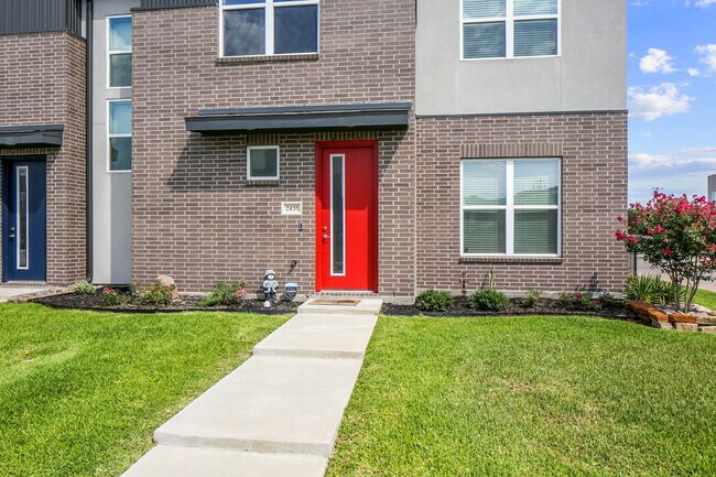 Building Photo - 2435 Chinook Way