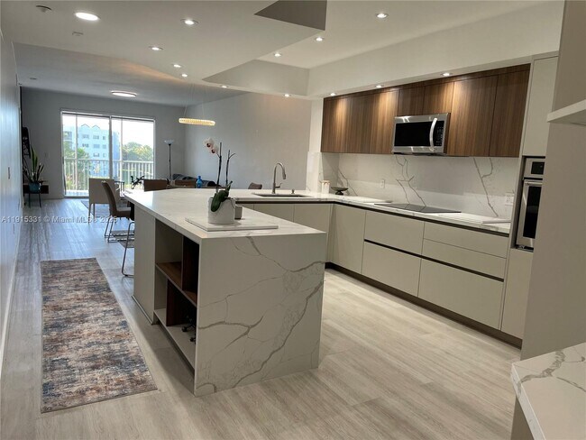 Foto del edificio - 10730 NW 66th St