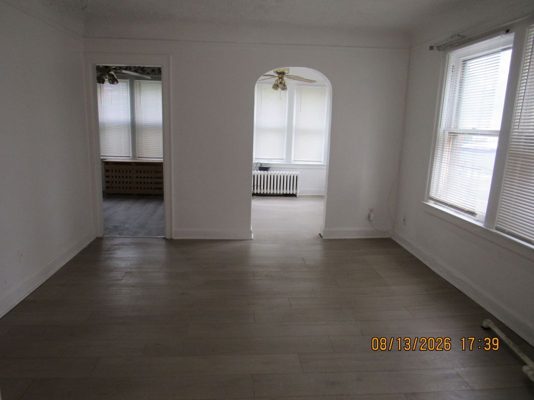 Foto del edificio - 16254 Linwood St