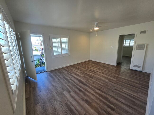 Building Photo - 17329 Denker Ave