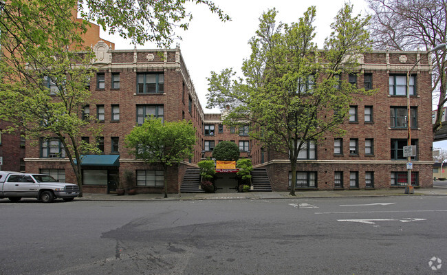 Building Photo - The Davenport