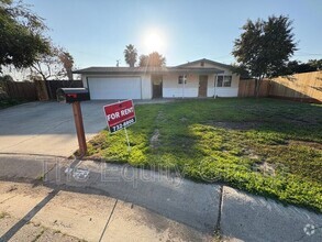 Building Photo - 2621 N Gull Cir