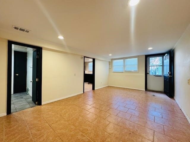 Foto del edificio - 16 Briarwood Rd