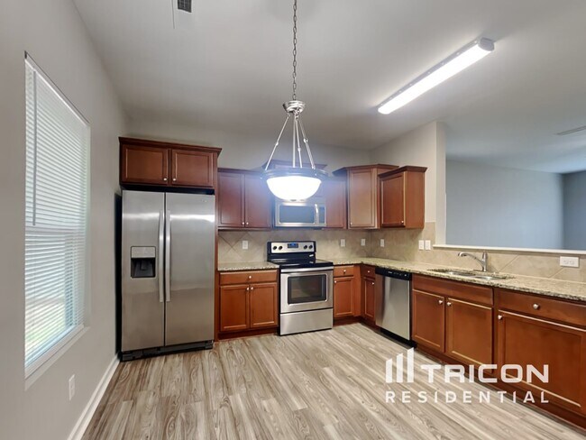 Foto del edificio - 5513 Idlewild Road N Charlotte NC