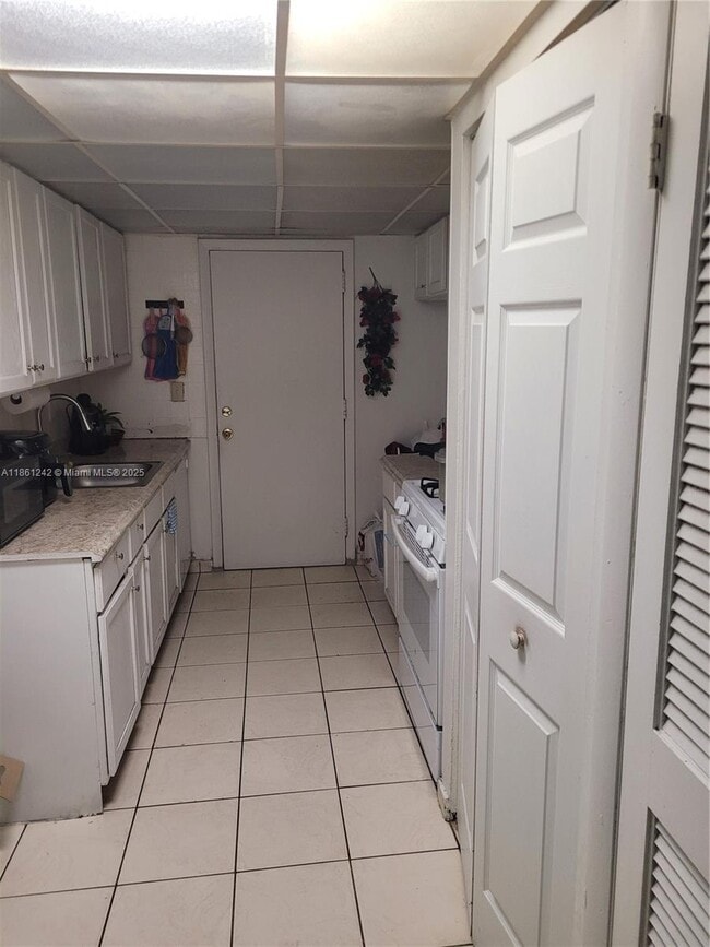 Foto del edificio - 17911 NW 68th Ave