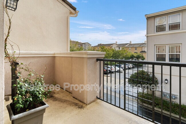 Building Photo - 1162 Elfin Forest Rd W