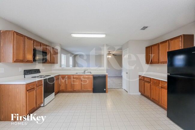 Foto del edificio - 2908 Robin Ln