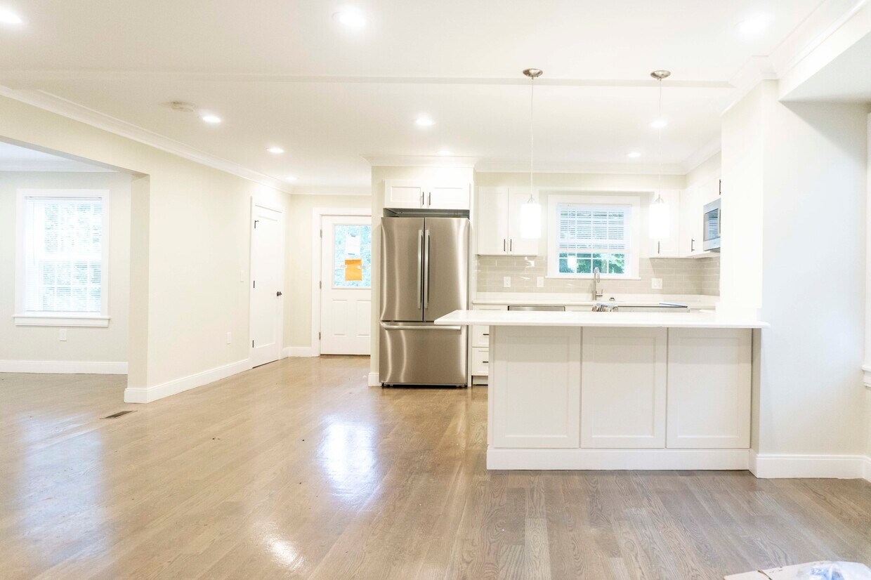 Foto del edificio - 9 Dana Rd