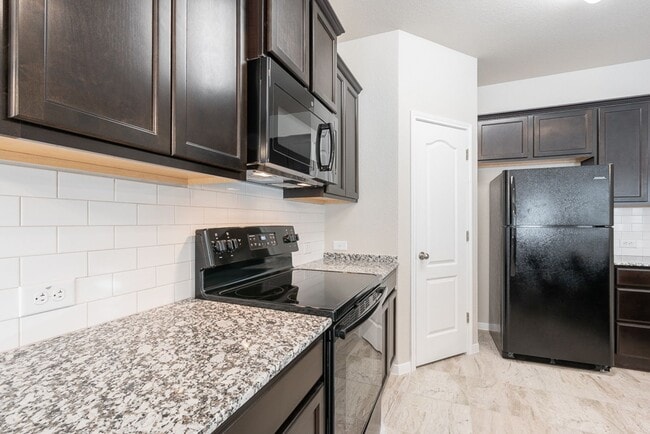 Building Photo - 3-Bedroom Home in Reserve at Pea Ridge – B...