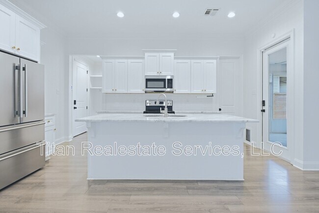 Building Photo - 114 Grays Lndg Ln