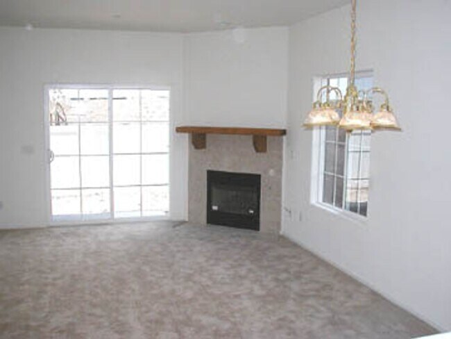 Foto del edificio - Convenient Classic Condo