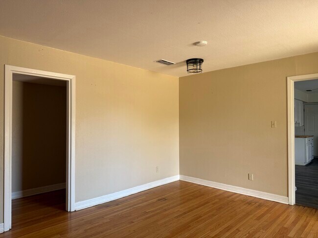 Foto del edificio - 3605 42nd St