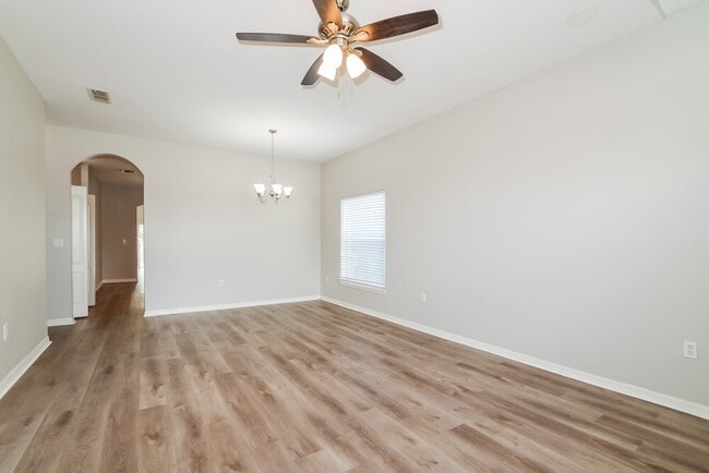 Building Photo - 7933 Riffle Ln